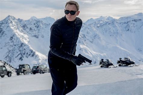 Y­e­n­i­ ­J­a­m­e­s­ ­B­o­n­d­ ­F­i­l­m­i­n­i­n­ ­K­a­m­e­r­a­ ­A­r­k­a­s­ı­ ­G­ö­r­ü­n­t­ü­l­e­r­i­ ­Y­a­y­ı­n­d­a­